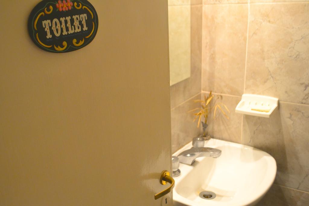 Hotel Casona La Boheme บัวโนสไอเรส ภายนอก รูปภาพ